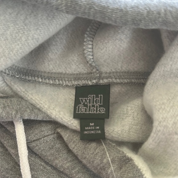 Wild Fable Gray Hoodie Cropped Women’s M - Picture 4 of 7